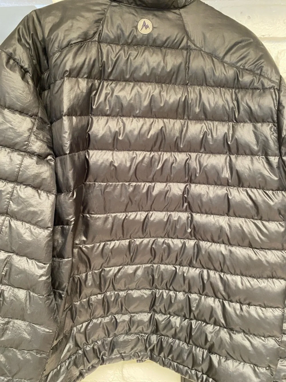 Marmot Men's Shiny Black Quilted Puffer Jacket - Picture 2 of 2